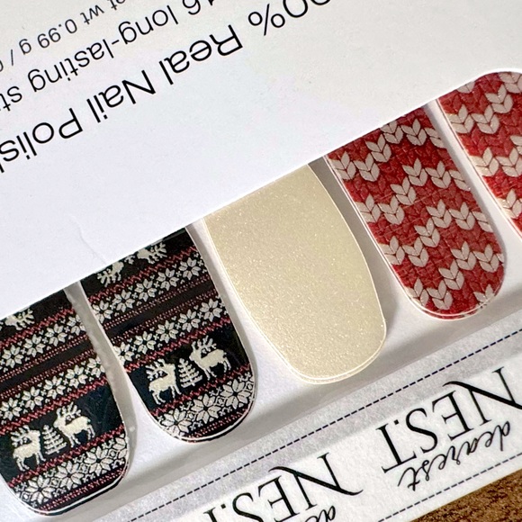 Color Street - Fleece on Earth  (Hard to Find set) - Picture 3 of 4